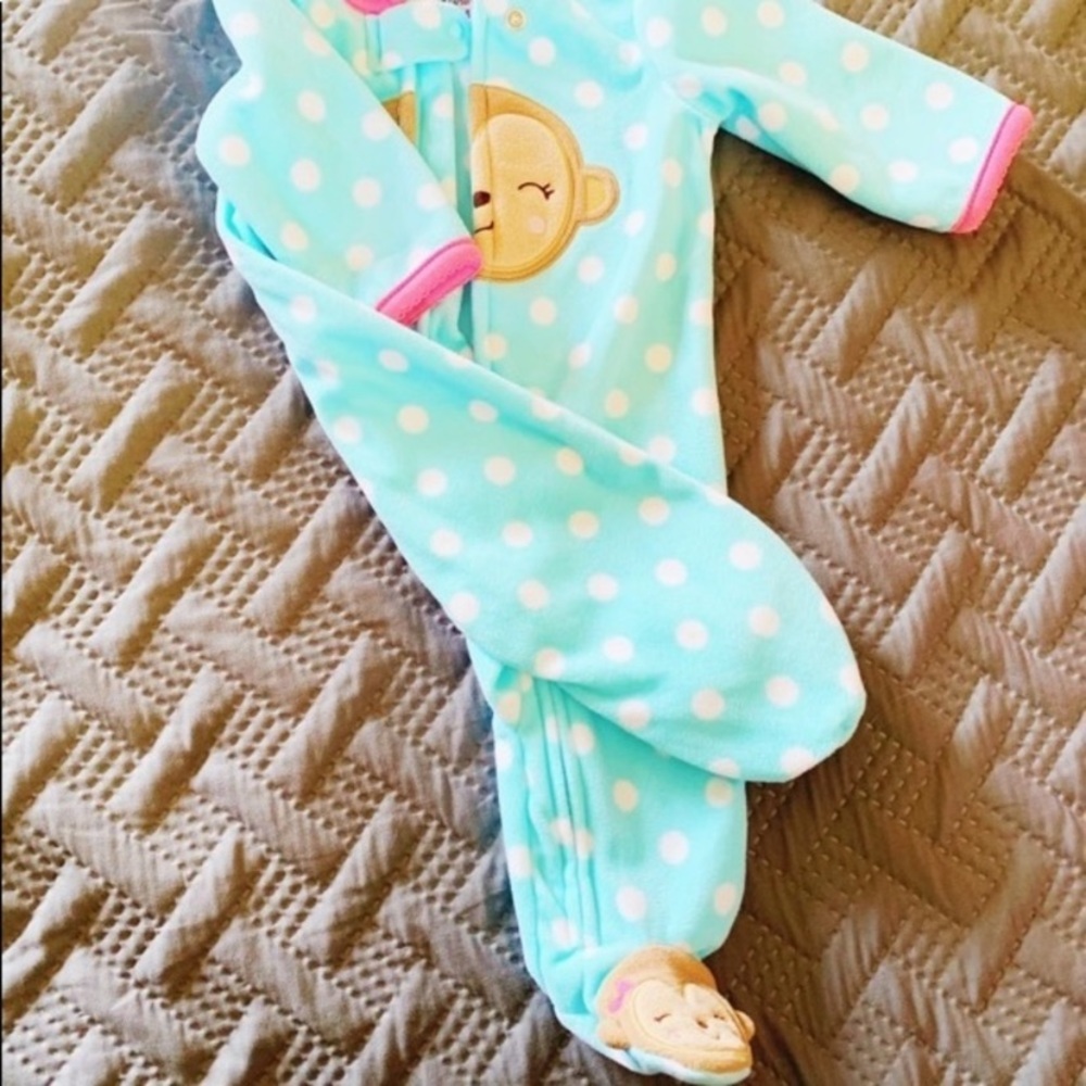 Carter’s 0-3 Month Sleep & Play Zip-Up Pajama